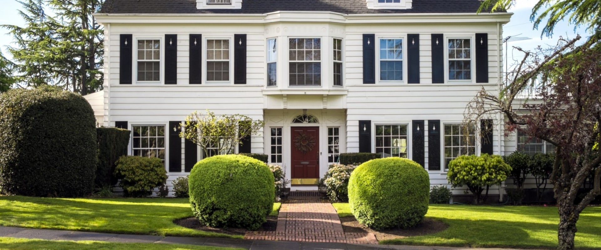 The Ins and Outs of the Closing Process in USA Real Estate